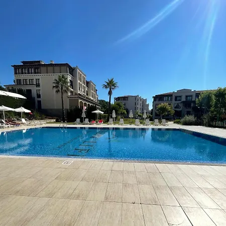 грийн лайф мари Apartment